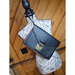 Louis Vuitton Pochette Sellier Dragonne Black Epi Leather Clutch Bag M52612